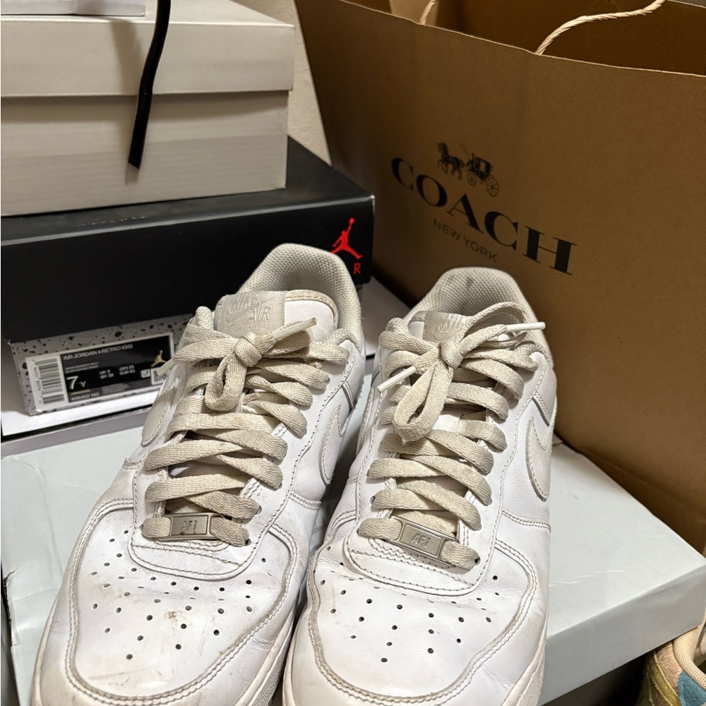 Air force 1 Nike Men's White Sneakers